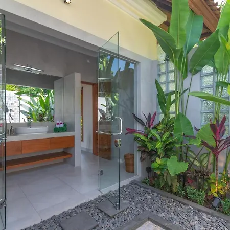 Villa Mata Hari Panji Exterior photo
