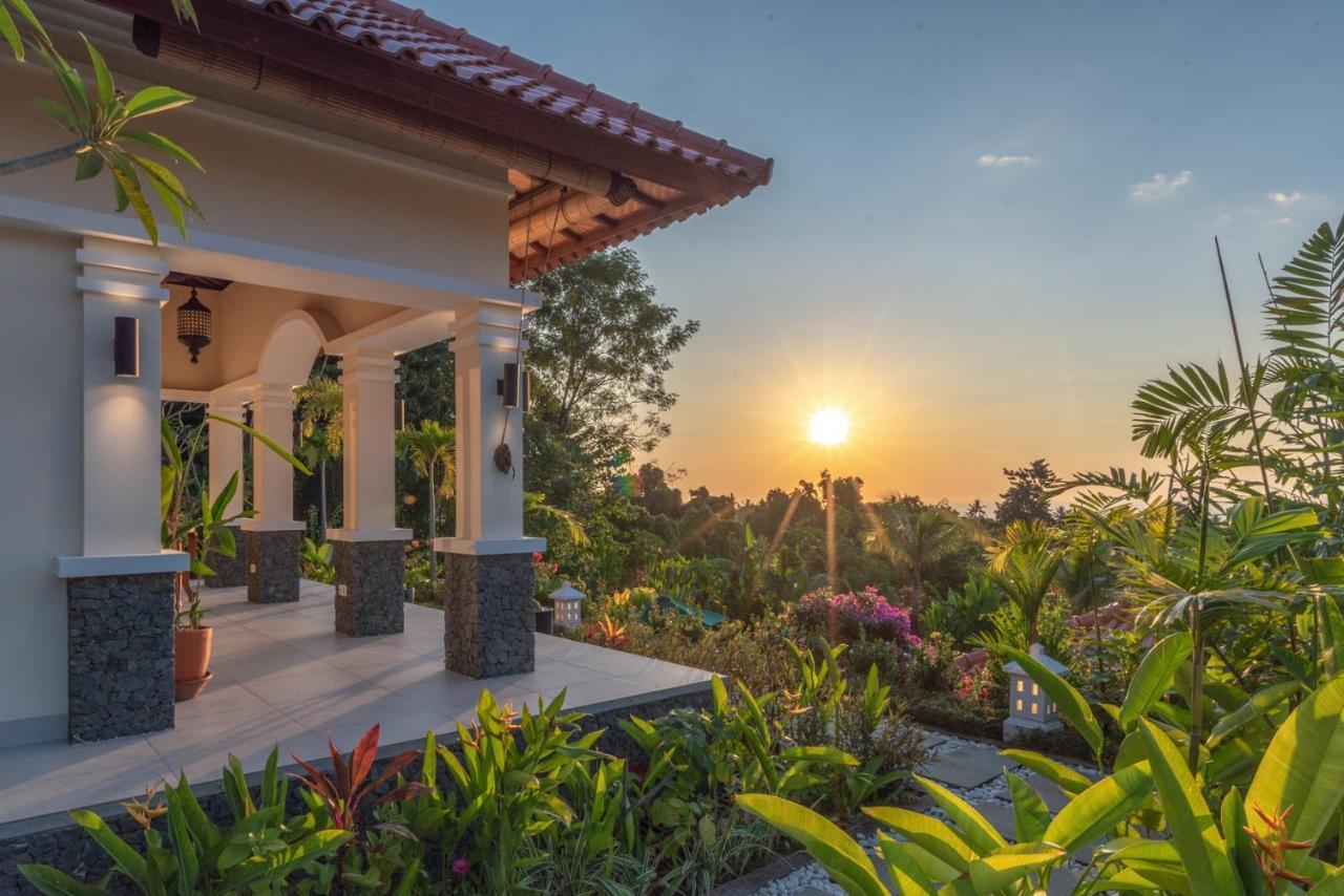 Mata Hari Homestay Panji