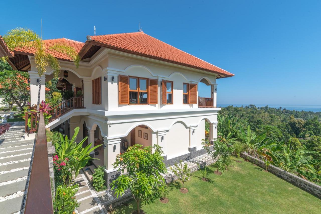 Mata Hari Homestay *