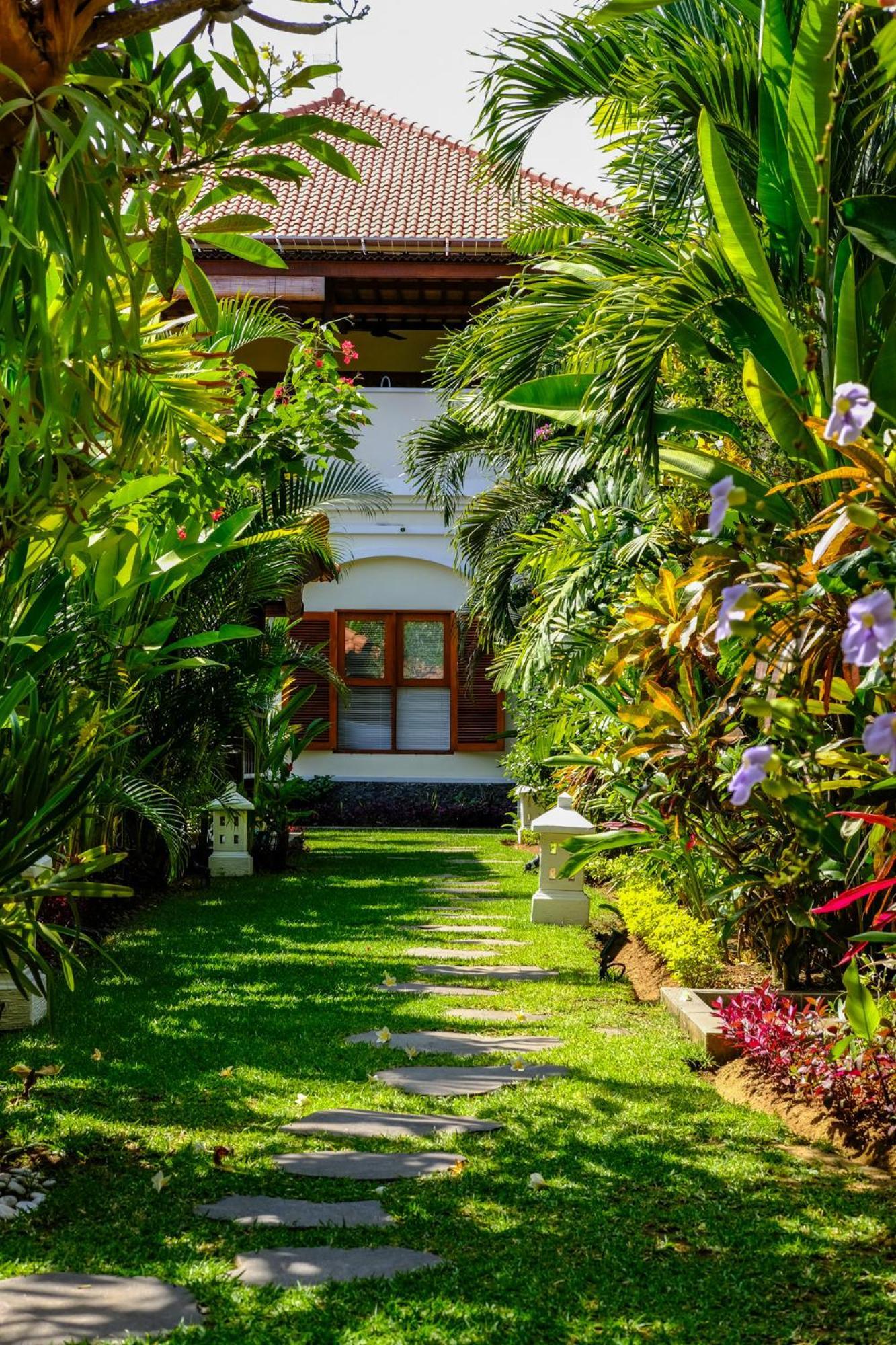 Mata Hari Homestay Panji