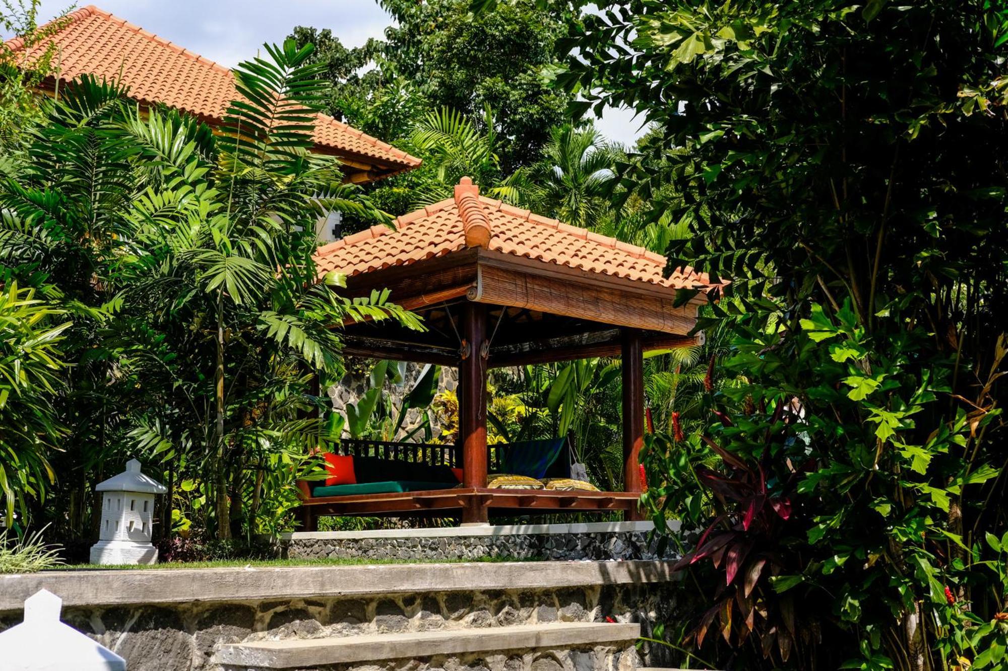 Mata Hari * Panji
