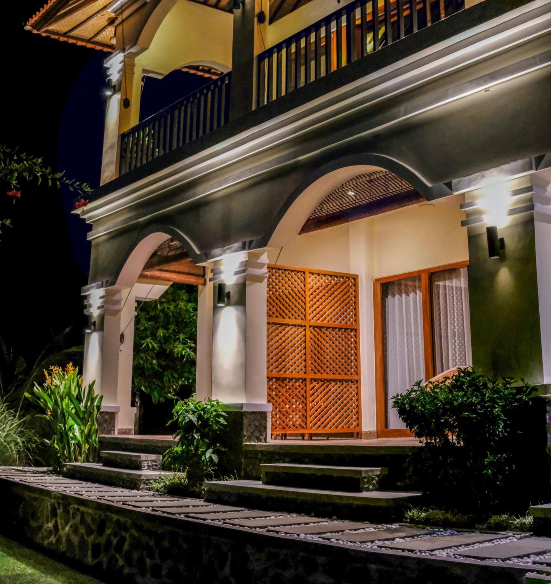 Mata Hari Homestay *