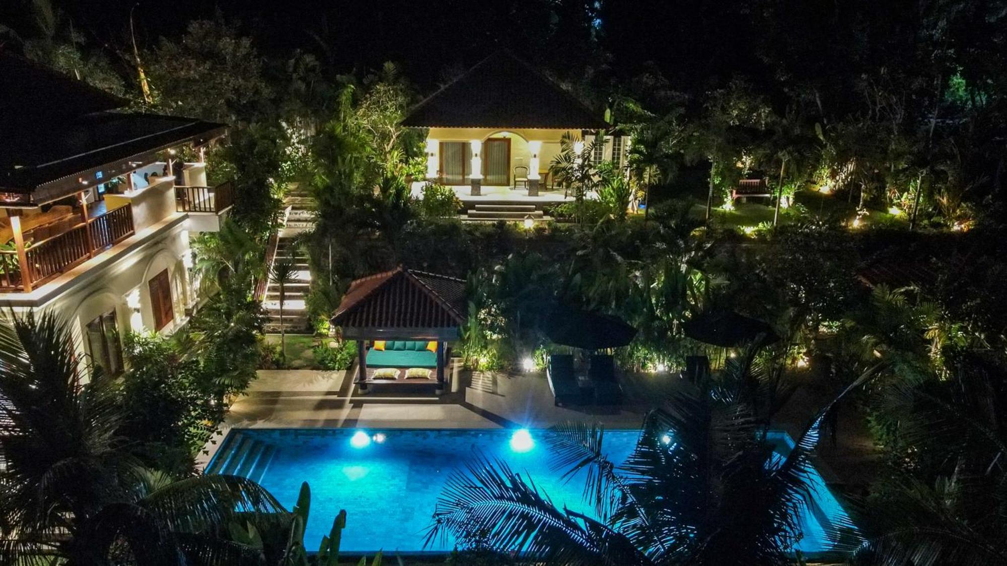 Mata Hari Homestay *